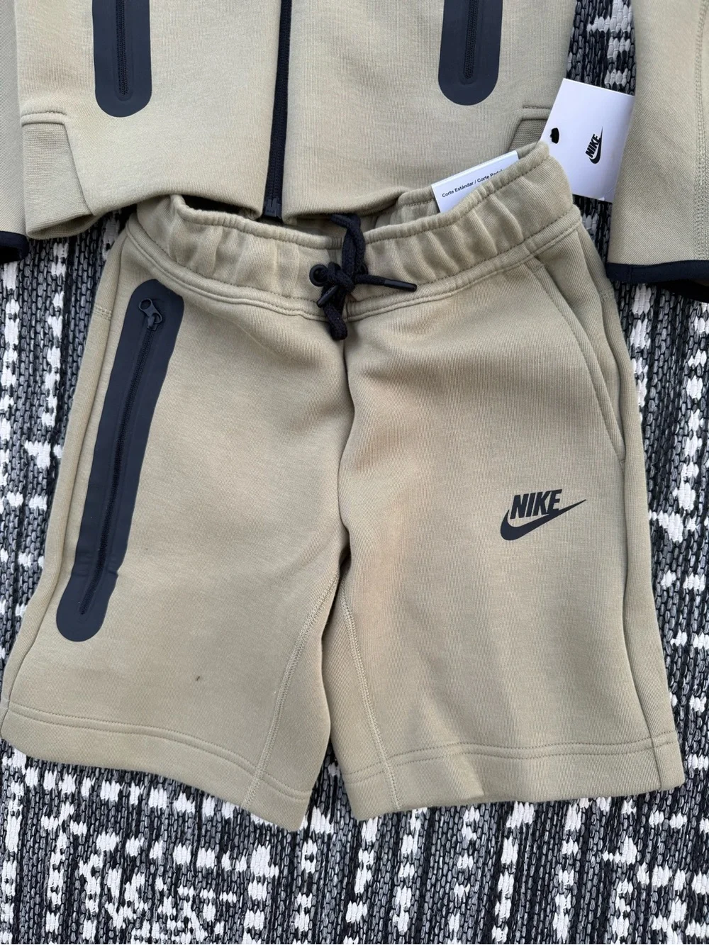Nike Sportswear Tech Fleece Set XS - Picture 2 of 5